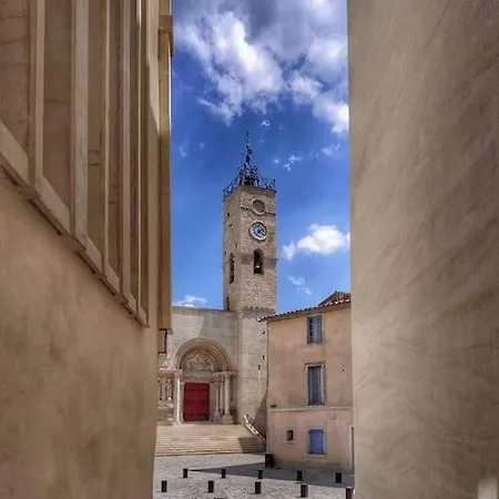 Apartment Le Ptit Honore - 2 Pers - Centre Cosy Wifi Clim Garage Saint-Gilles (Gard)
